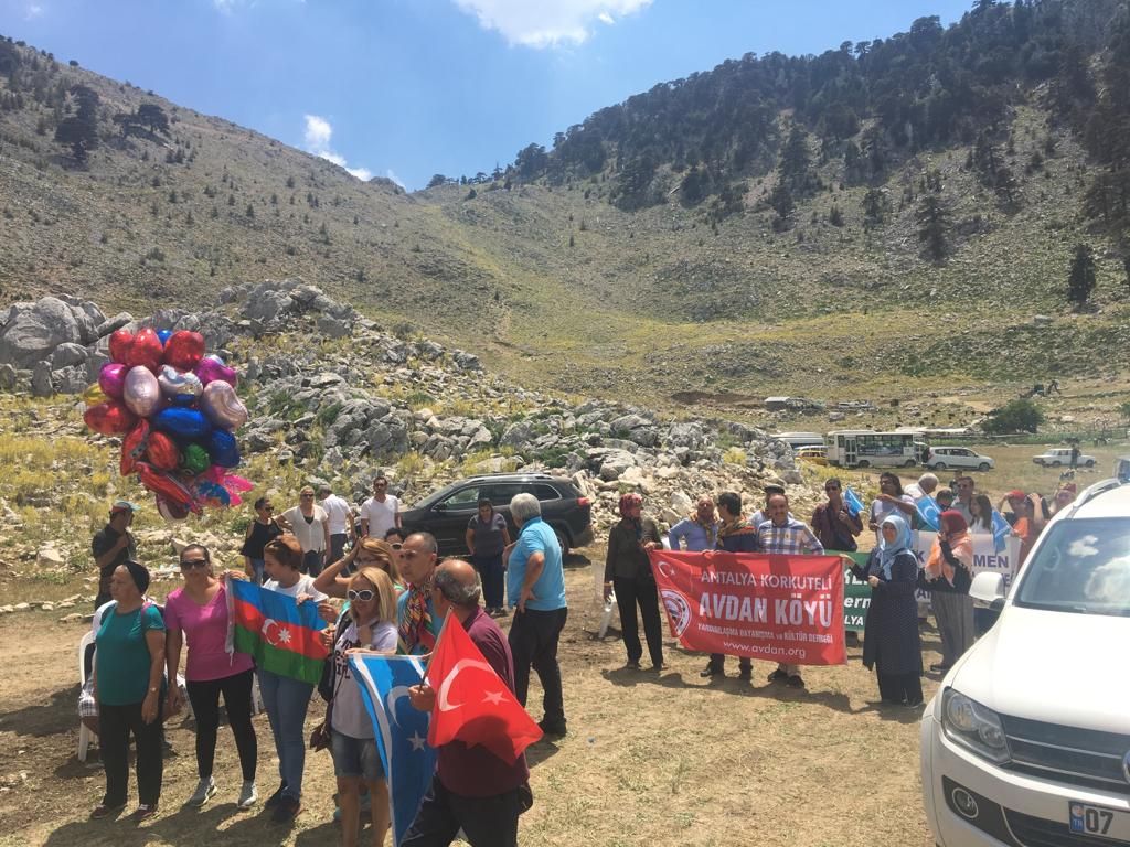 Kemer Çukuryayla Yörük Şenliği'nde renkli görüntüler oluştu