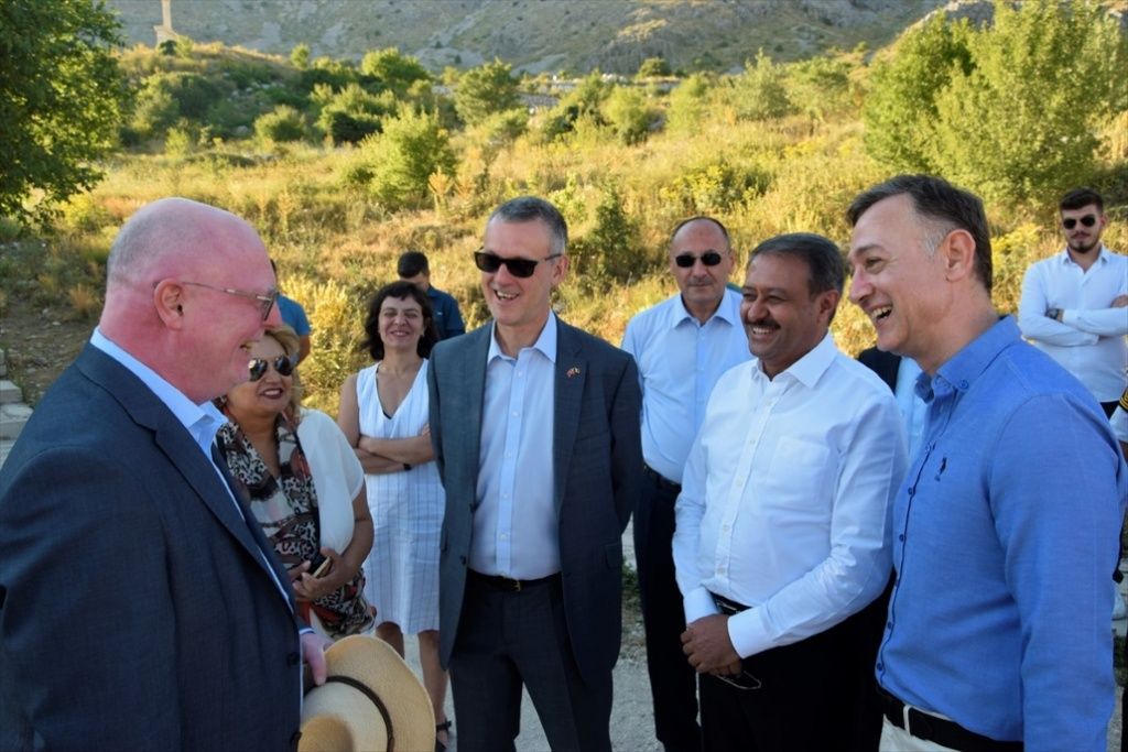 BÜYÜKELÇİLER SAGALASSOS ANTİK KENTİ´Nİ GEZDİ