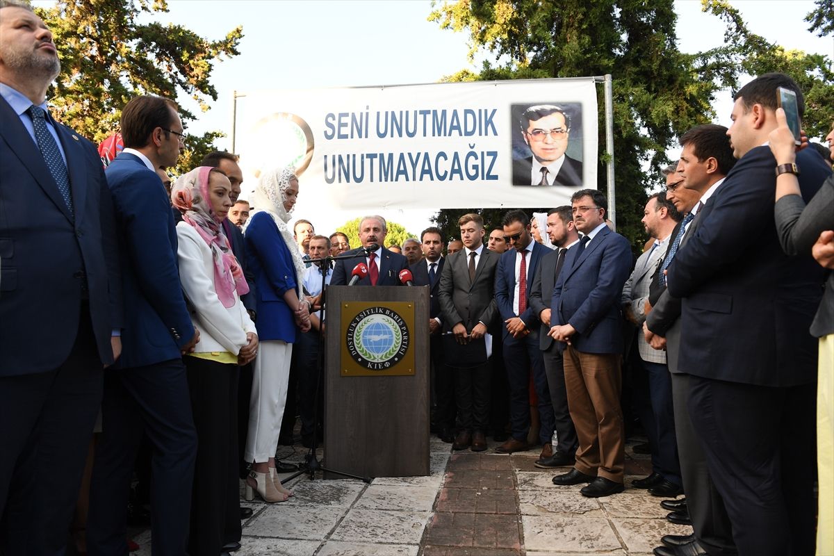 Dr. Sadık Ahmet ölümünün 24. yılında Batı Trakya'da anıldı 