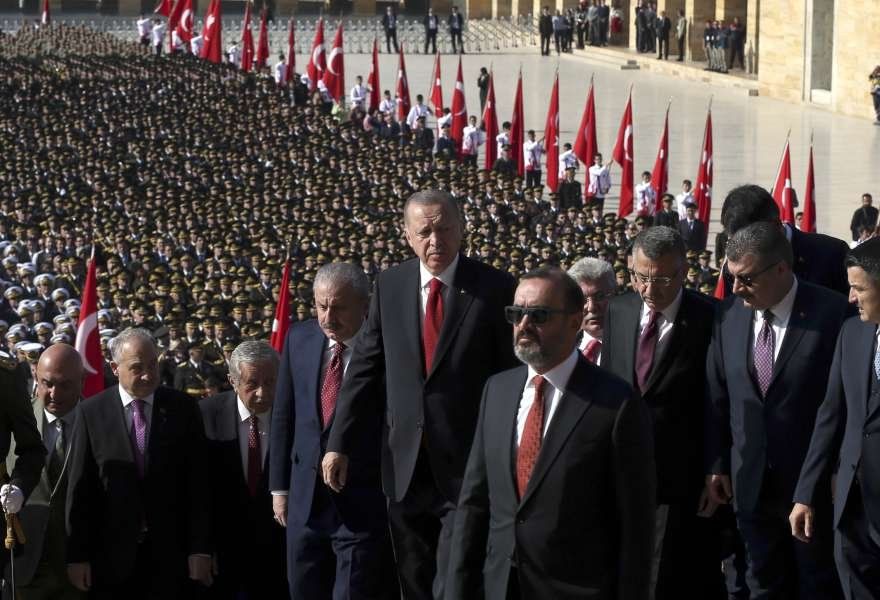 Cumhuriyet 96 yaşında… Liderler Ataâ€™nın huzurunda buluştu