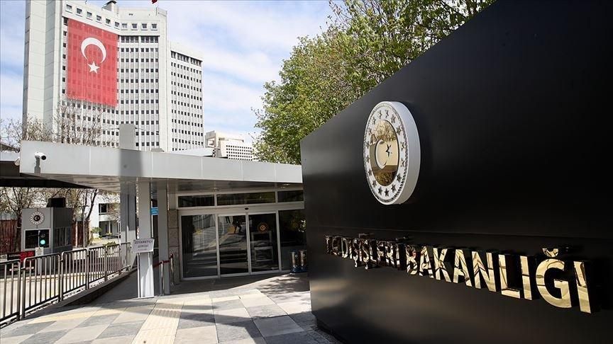 Dışişleri Bakanlığıâ€™ndan Fransa Senatosuâ€™nun skandal başörtüsü kararına tepki