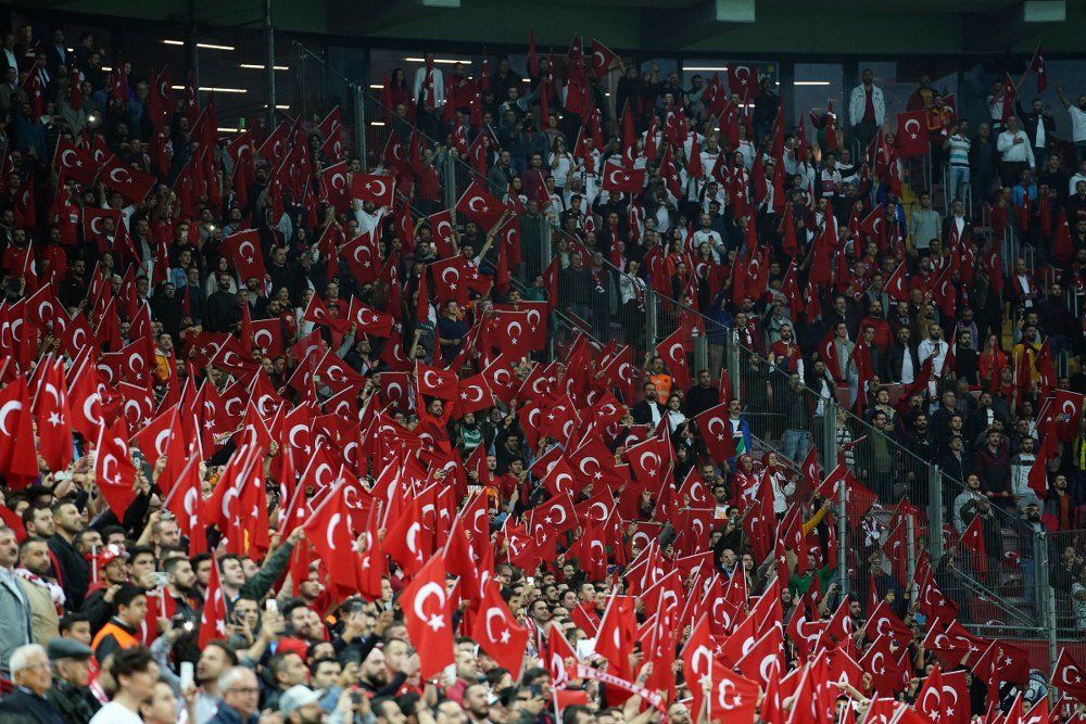 TEBRİKLER TÜRKİYEM BEKLİYORUZ SİZİ Türkiye 0-0 İzlanda