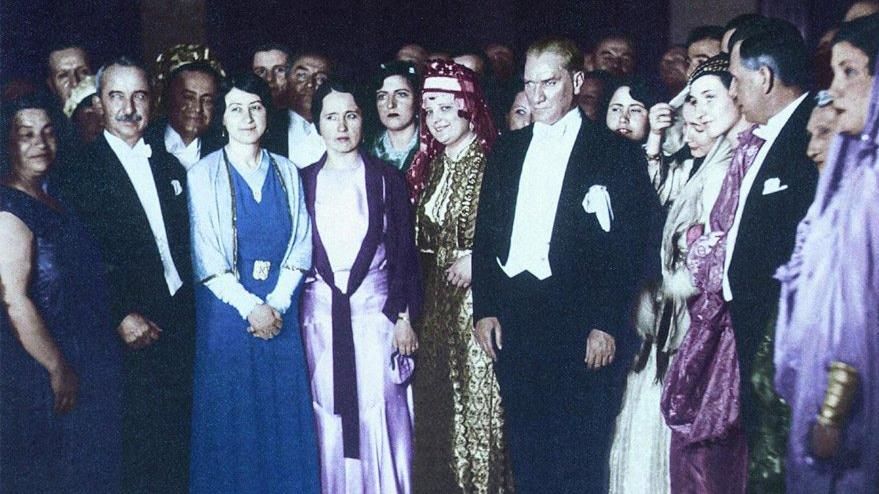 Türk kadınına seçme ve seçilme hakkı tanınmasının 85. yılı 