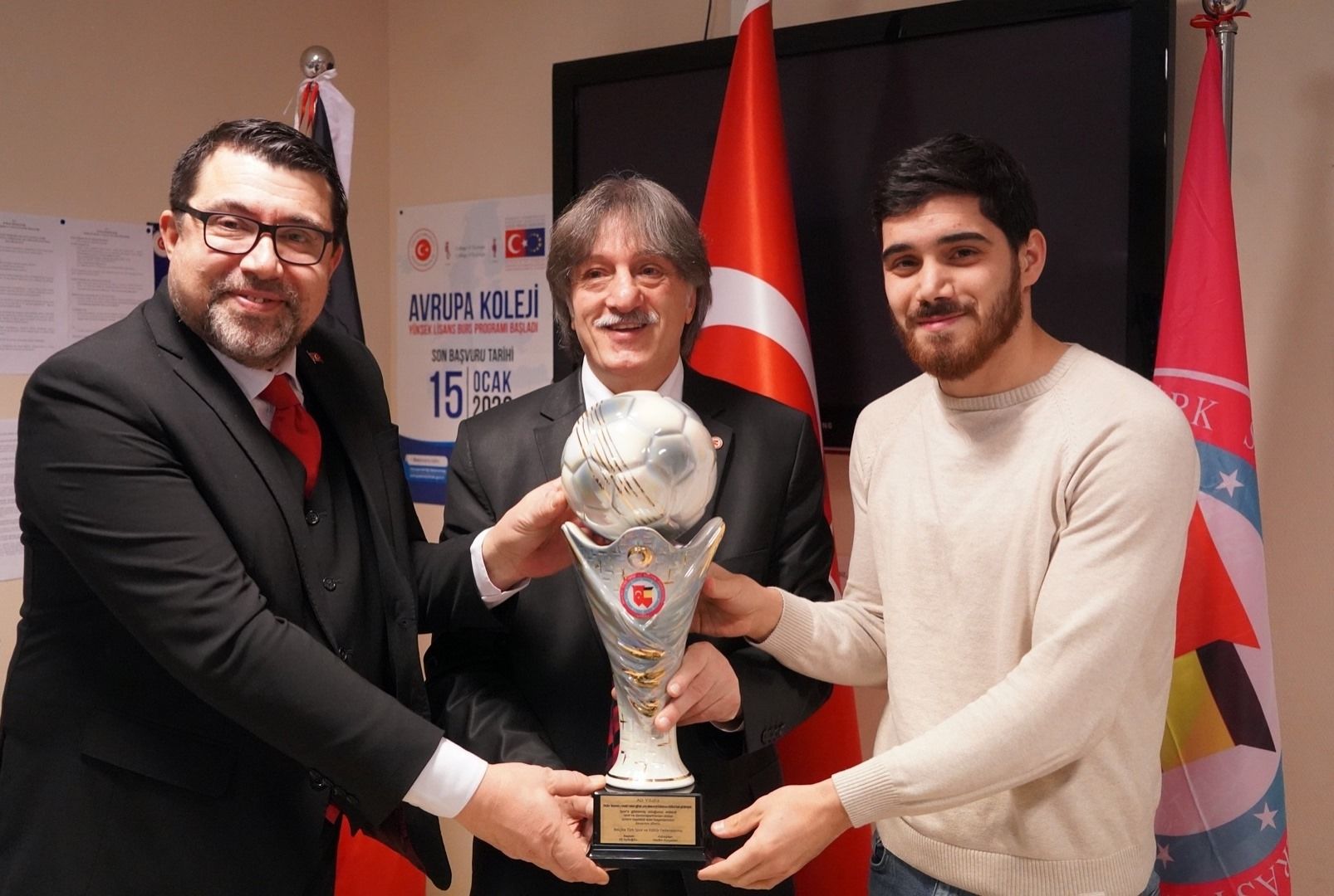 Belçikaâ€™da, 2019 Yılın Sporcusu Ödülleri, Anvers Başkonsolosluğuâ€™nda verildi.