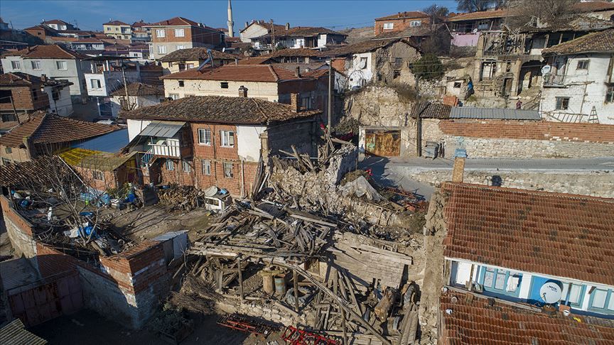 Ankara ve Manisa'daki depremler sonrası hasar tespit çalışması başlatıldı