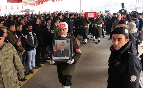 Şehitlerimizi uğurluyoruz