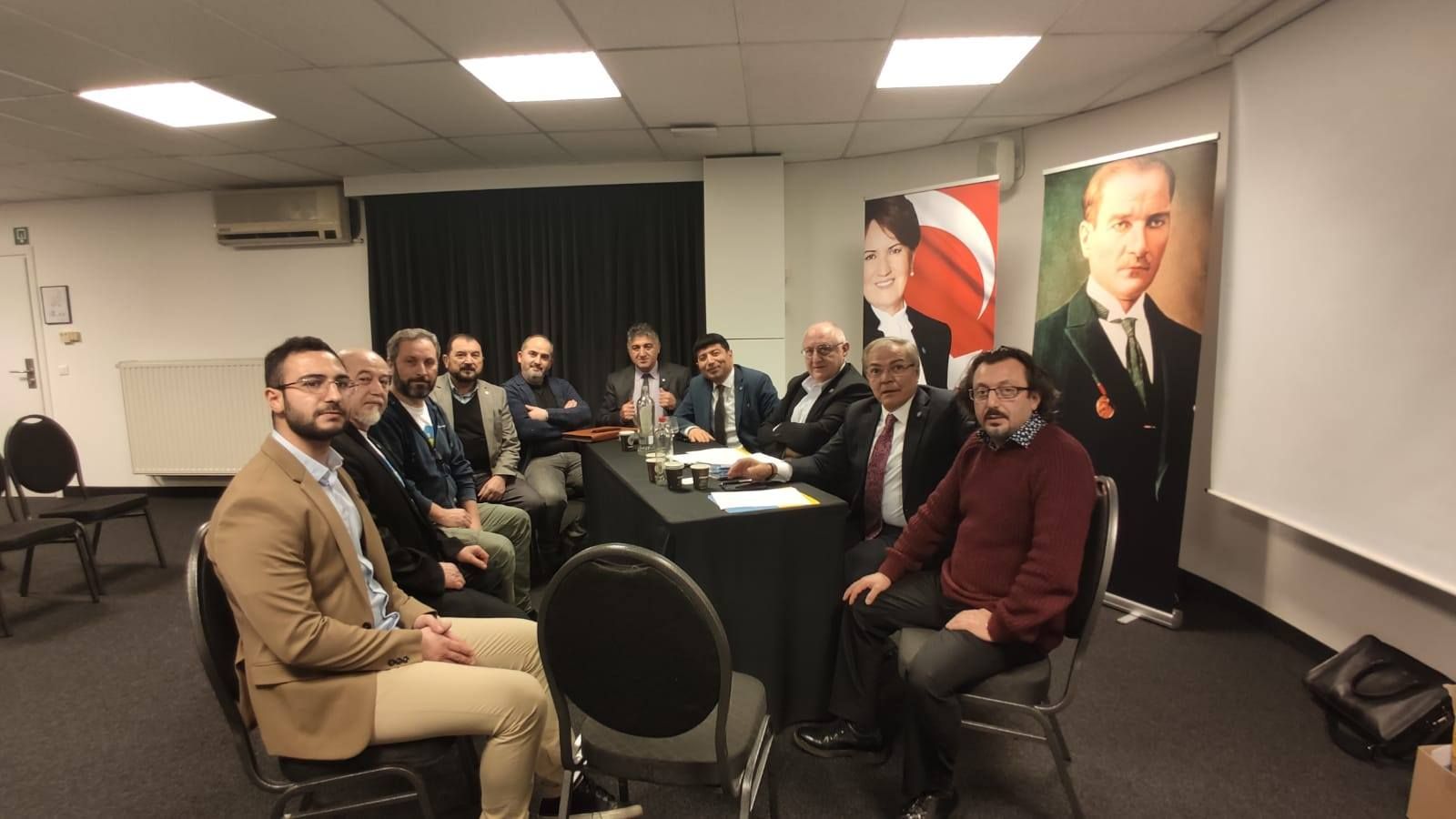 İYİ TOPLUM GÖNÜLLÜLERİ ÜÇÜNCÜ KURUMSAL TOPLANTILARINI GERÇEKLEŞTİRDİLER.