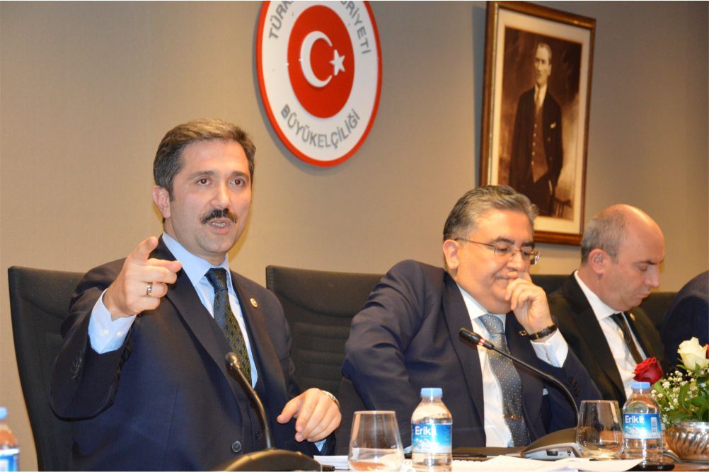 YTB ALT KOMİSYON ÜYELERİ BELÇİKA'DA STK VE BASIN MENSUPLARIYLA BULUŞTU