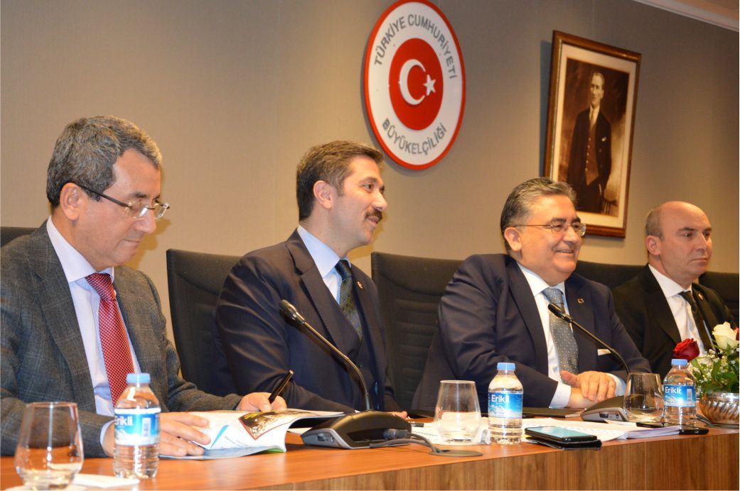YTB ALT KOMİSYON ÜYELERİ BELÇİKA'DA STK VE BASIN MENSUPLARIYLA BULUŞTU