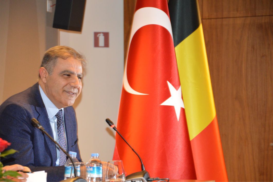 YTB ALT KOMİSYON ÜYELERİ BELÇİKA'DA STK VE BASIN MENSUPLARIYLA BULUŞTU