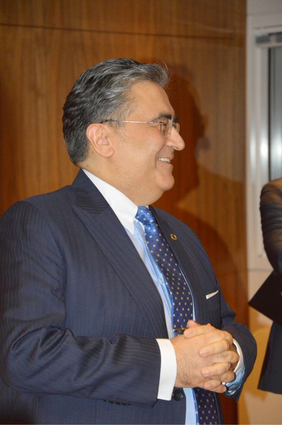 BÜYÜKELÇİ DR. ULUSOY BASIN TEMSİLCİLERİYLE BİRARAYA GELDİ