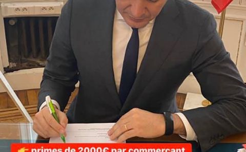 Esnaflara 2000 euro yardım