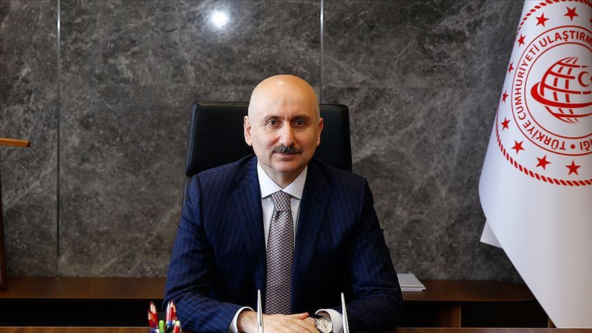 Bakan duyurdu! Havalimanlarına koronavirüs sertifikası geliyor