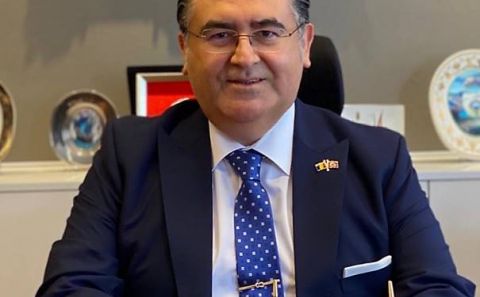 ~~Büyükelçi Hasan Ulusoy: Â« Belçika ile ülkemiz arasındaki seyahat yasağının kalkması için yoğun çalışmalar var. Vatandaşlarımız için bazı kolaylıklar  sağlandı. Â»