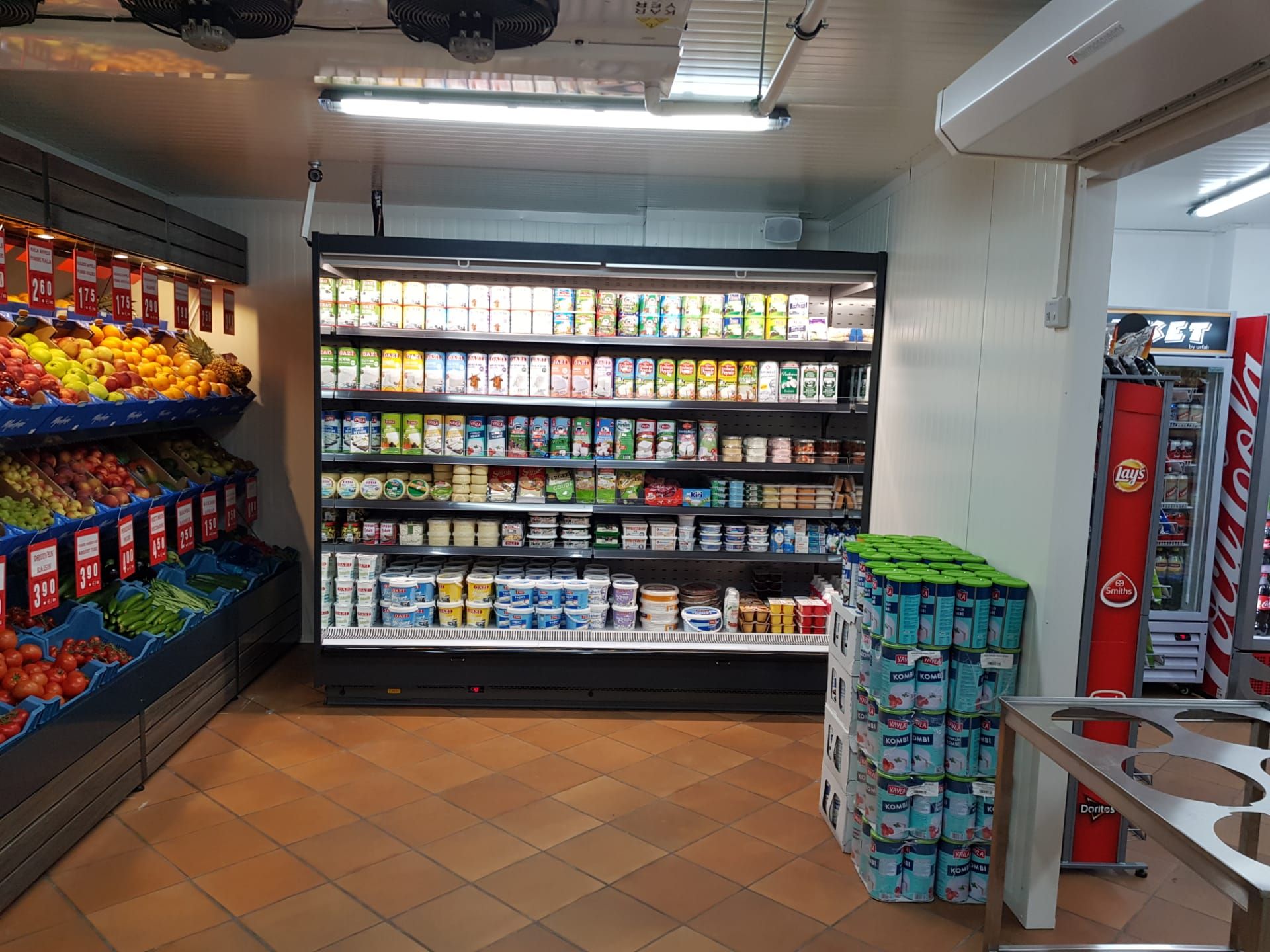 ~~â€˜BAY MARKETâ€™ YENİ İMAJI VE ZENGİN REYONLARIYLA HİZMETE GİRDİ