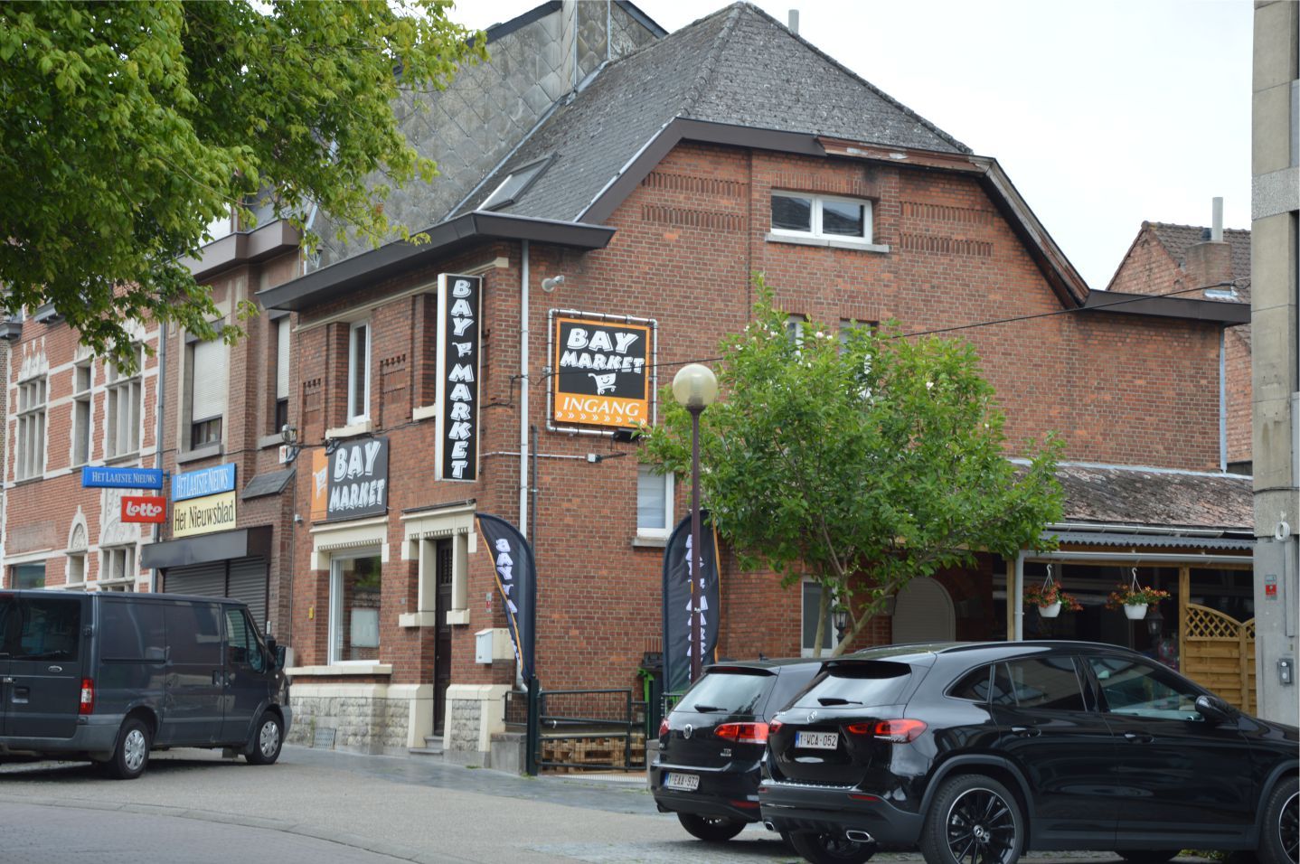 ~~â€˜BAY MARKETâ€™ YENİ İMAJI VE ZENGİN REYONLARIYLA HİZMETE GİRDİ