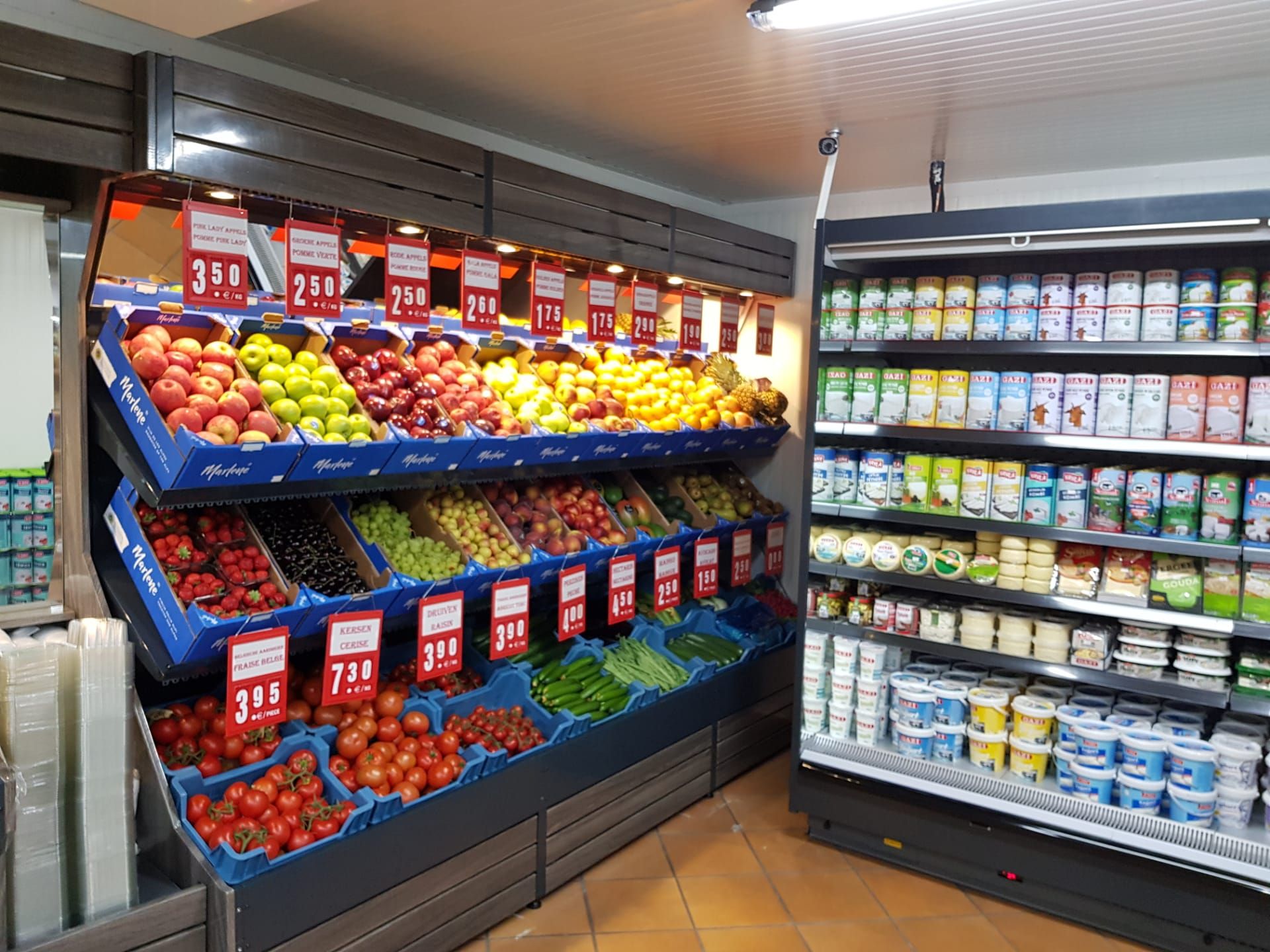 ~~â€˜BAY MARKETâ€™ YENİ İMAJI VE ZENGİN REYONLARIYLA HİZMETE GİRDİ