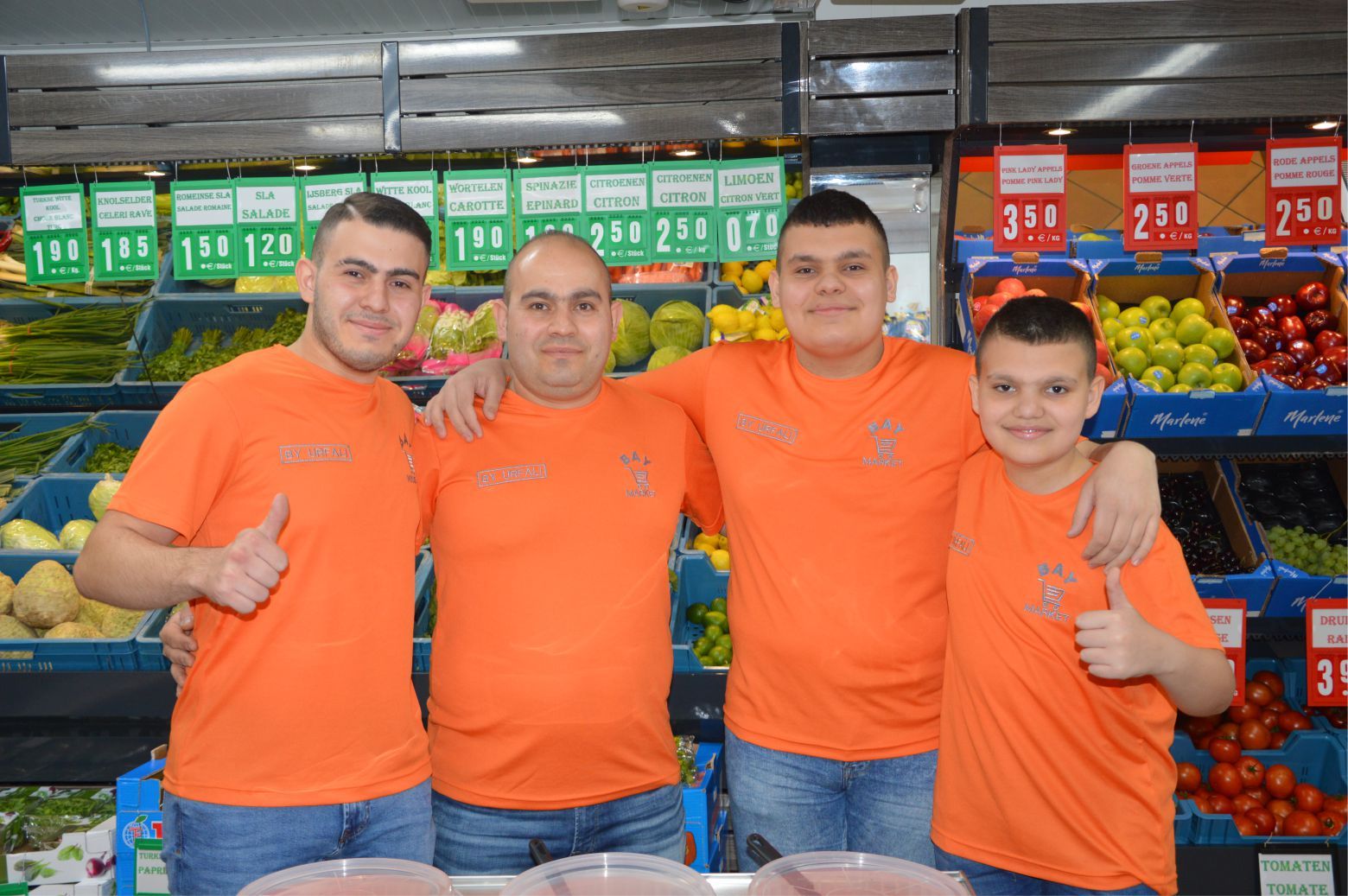 ~~â€˜BAY MARKETâ€™ YENİ İMAJI VE ZENGİN REYONLARIYLA HİZMETE GİRDİ