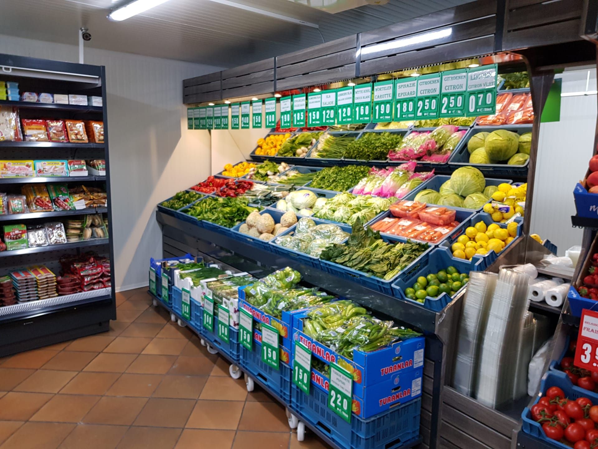 ~~â€˜BAY MARKETâ€™ YENİ İMAJI VE ZENGİN REYONLARIYLA HİZMETE GİRDİ