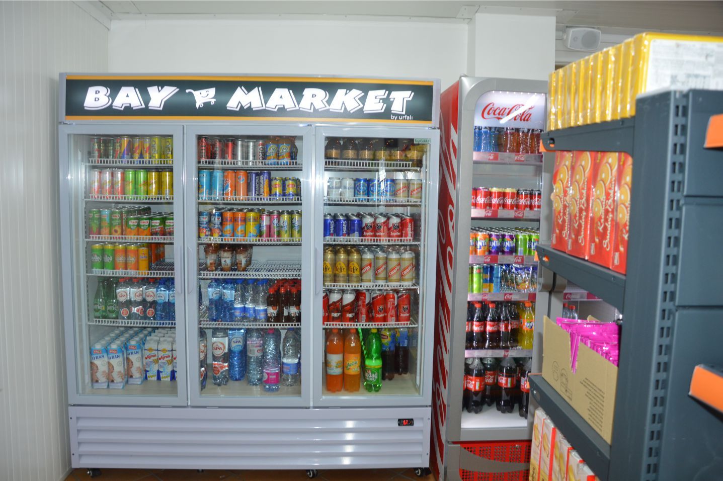 ~~â€˜BAY MARKETâ€™ YENİ İMAJI VE ZENGİN REYONLARIYLA HİZMETE GİRDİ