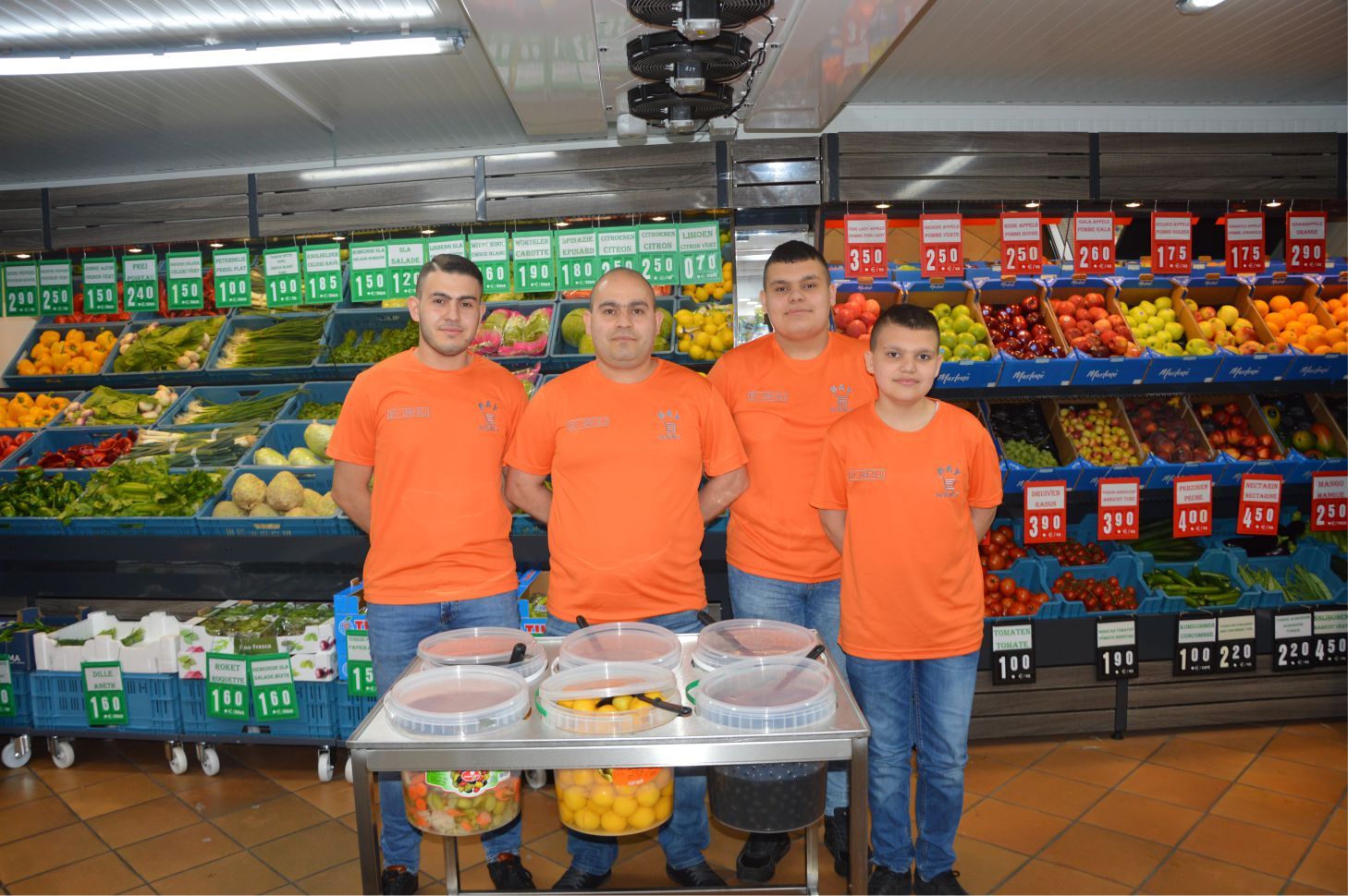 ~~â€˜BAY MARKETâ€™ YENİ İMAJI VE ZENGİN REYONLARIYLA HİZMETE GİRDİ