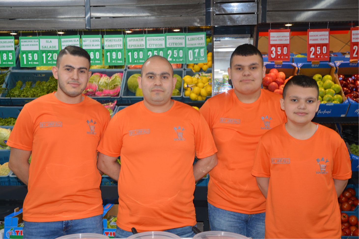 ~~â€˜BAY MARKETâ€™ YENİ İMAJI VE ZENGİN REYONLARIYLA HİZMETE GİRDİ