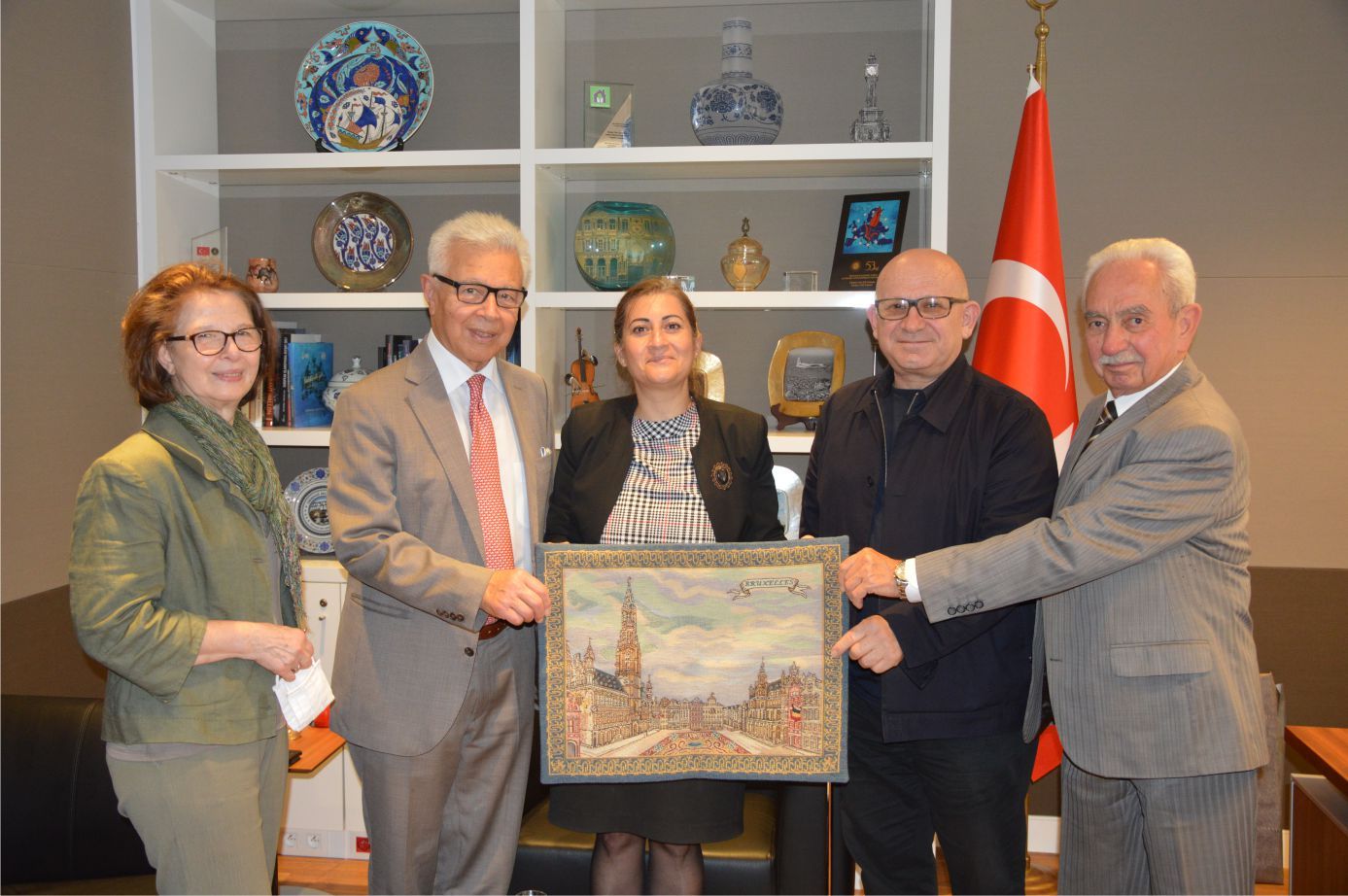 BEL-DOST’TAN BAŞKONSOLOS DİLŞAD KIRBAŞLI KARAOĞLU’NA VEDA ZİYARETİ