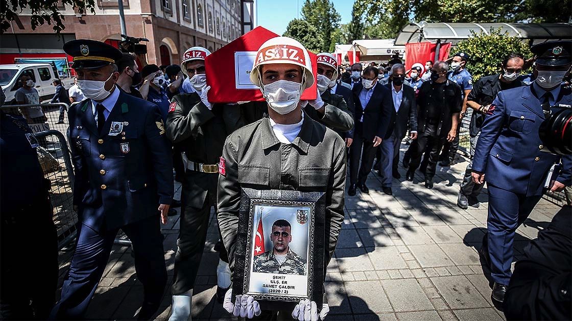 Şehitlerimizi uğurladık