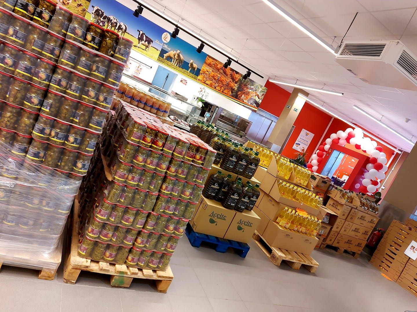 â€˜İDEAL SÜPERMARKETLERâ€™ ZİNCİRİ İLK HALKASINI AÇTI