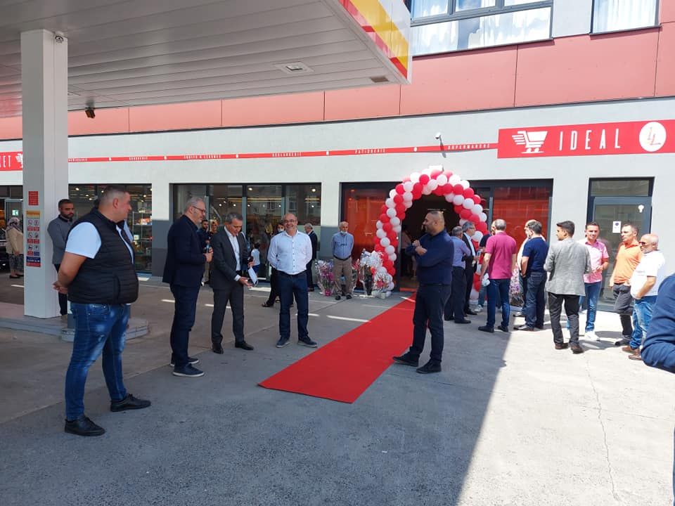â€˜İDEAL SÜPERMARKETLERâ€™ ZİNCİRİ İLK HALKASINI AÇTI