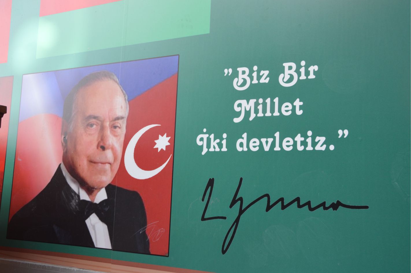 'HAYDAR ALİYEV AZERBAYCAN OKULU' MÜDÜRÜ MUHAMMET KARASU : “TÜRKİYE'DE AZERBAYCANLI ÖĞRENCİLERİ EĞİTMEKTEN GURUR DUYUYORUZâ€