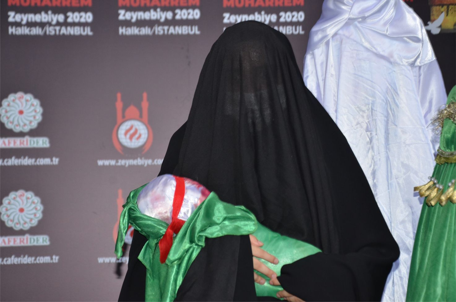 ~~â€˜ZEHRA ANA DERNEĞİâ€™NİN ZEYNEBİYEâ€™DE ORGANİZE ETTİĞİ â€˜ULUSLARARASI ALİ ASGER GÜNÜâ€™NDE GÖZYAŞLARI SEL OLUP AKTI...