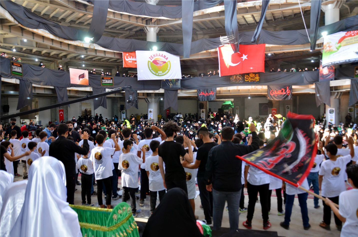~~â€˜ZEHRA ANA DERNEĞİâ€™NİN ZEYNEBİYEâ€™DE ORGANİZE ETTİĞİ â€˜ULUSLARARASI ALİ ASGER GÜNÜâ€™NDE GÖZYAŞLARI SEL OLUP AKTI...