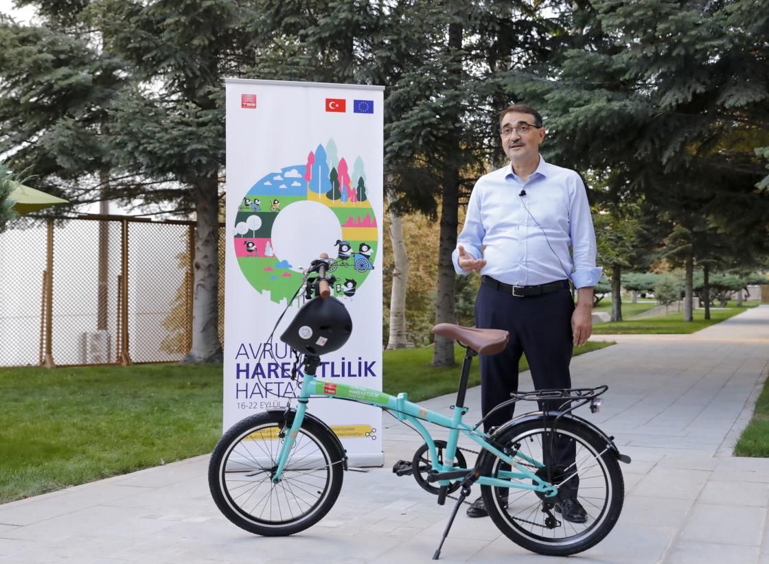 Bakan Dönmez Avrupa Hareketlilik Haftası kapsamında pedal çevirdi