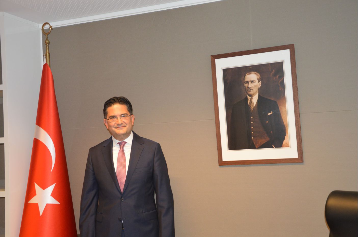 â€˜BELÇİKA AYDIN HABERâ€™DEN BRÜKSEL BAŞKONSOLOSU UMUT DENİZâ€™E NEZAKET ZİYARETİâ€™ 