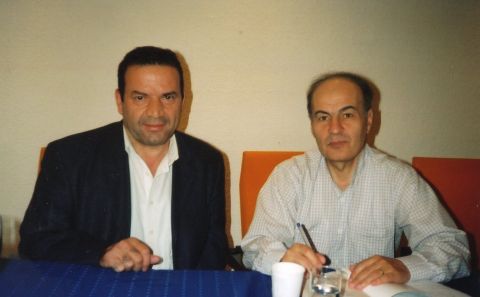 ŞAİR- YAZAR AHMET ÖZERâ€™İN EDEBİYAT DÜNYASINA BİR YOLCULUK / Bahattin Gemici 
