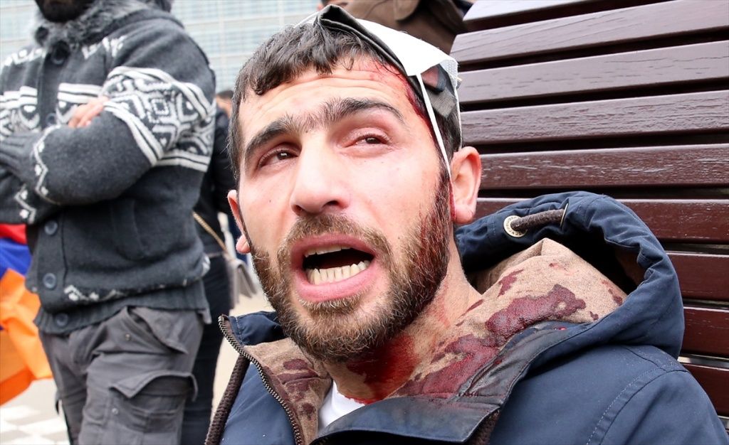 BELÇİKA POLİSİ ERMENİLERE MÜDAHALE ETTİ