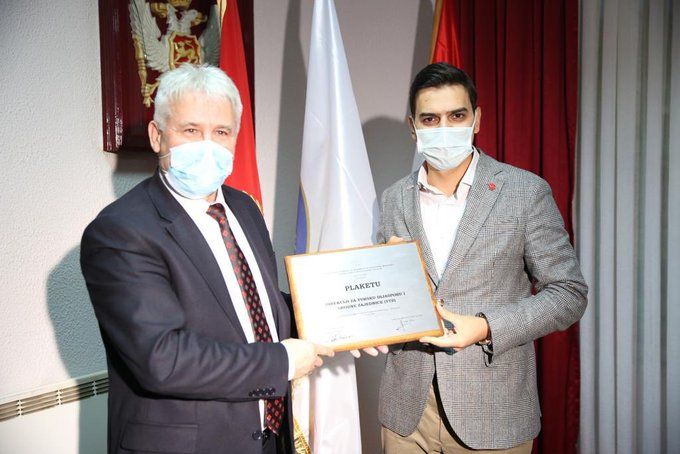 YTB, Karadağâ€™da Rojaye Belediye Ödülüne layık görüldü