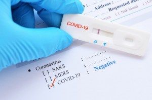 ~COMMUNIQUE DE PRESSE SCHAERBEEK : UN CENTRE DE TESTING COVID-19 OUVRE CE JEUDI / SCHAERBEEK: BİR COVID-19 TEST MERKEZİ BU PERŞEMBE AÇILIYOR