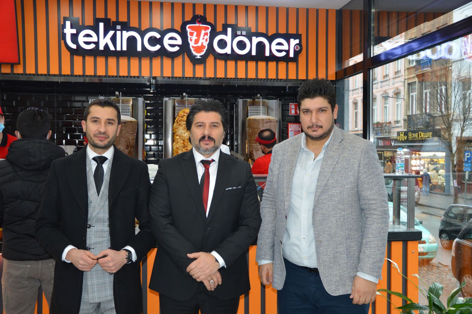TEKİNCE DÖNER DUALAR EŞLİĞİNDE AÇILIŞINI GERÇEKLEŞTİRDİ