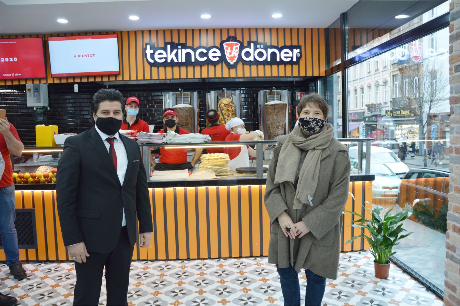 TEKİNCE DÖNER DUALAR EŞLİĞİNDE AÇILIŞINI GERÇEKLEŞTİRDİ