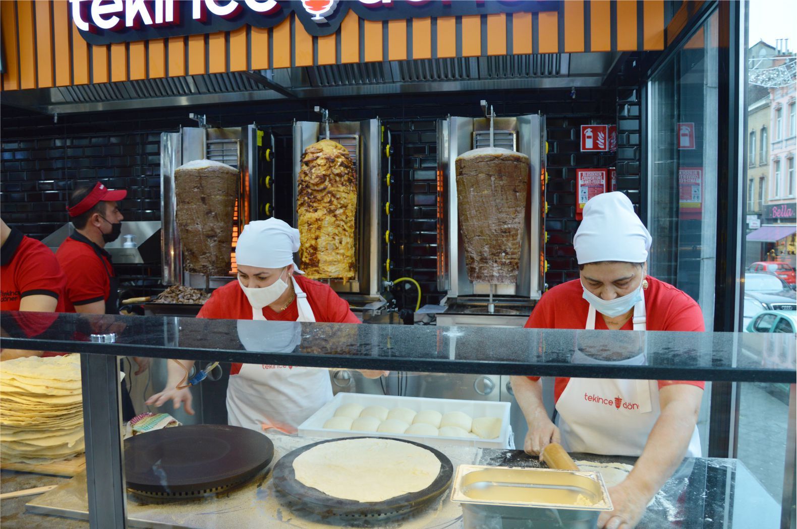 TEKİNCE DÖNER DUALAR EŞLİĞİNDE AÇILIŞINI GERÇEKLEŞTİRDİ