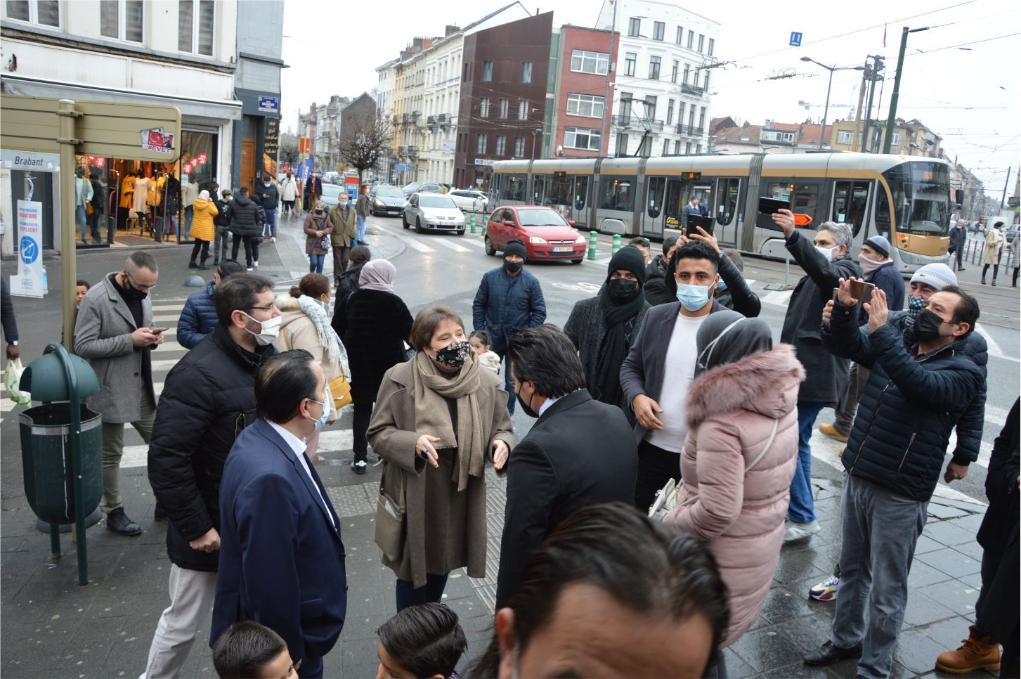 TEKİNCE DÖNER DUALAR EŞLİĞİNDE AÇILIŞINI GERÇEKLEŞTİRDİ