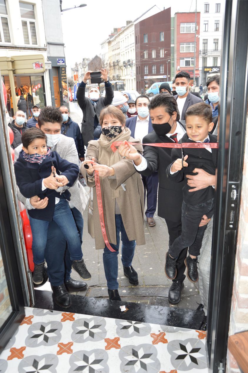 TEKİNCE DÖNER DUALAR EŞLİĞİNDE AÇILIŞINI GERÇEKLEŞTİRDİ