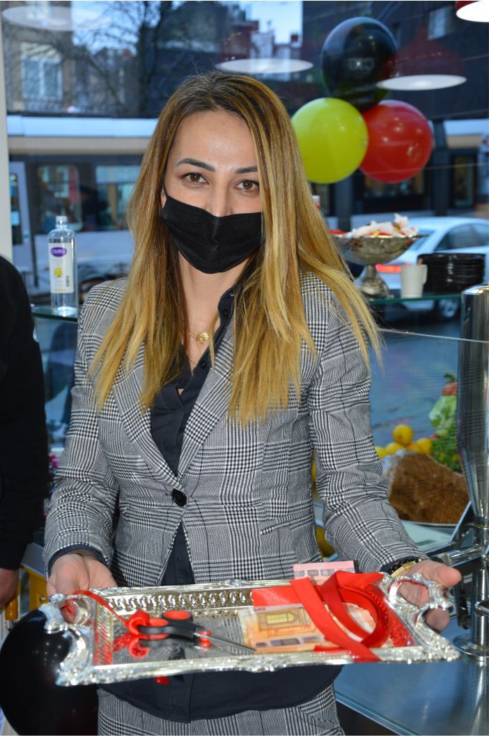 TEKİNCE ÇİĞ KÖFTE FARKLI LEZZETİYLE HİZMETE GİRDİ