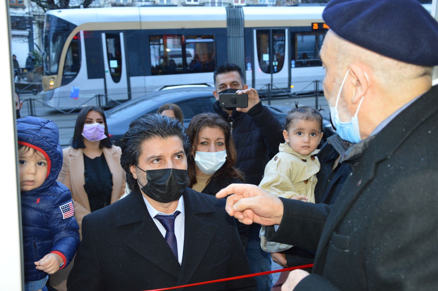 TEKİNCE ÇİĞ KÖFTE FARKLI LEZZETİYLE HİZMETE GİRDİ