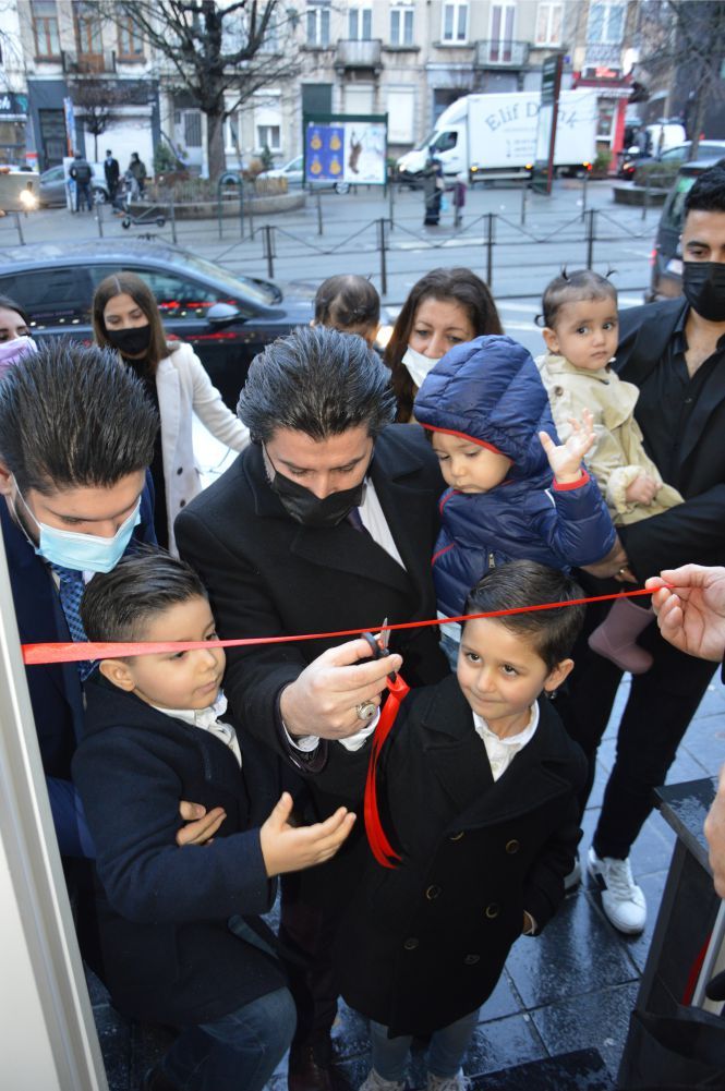 TEKİNCE ÇİĞ KÖFTE FARKLI LEZZETİYLE HİZMETE GİRDİ