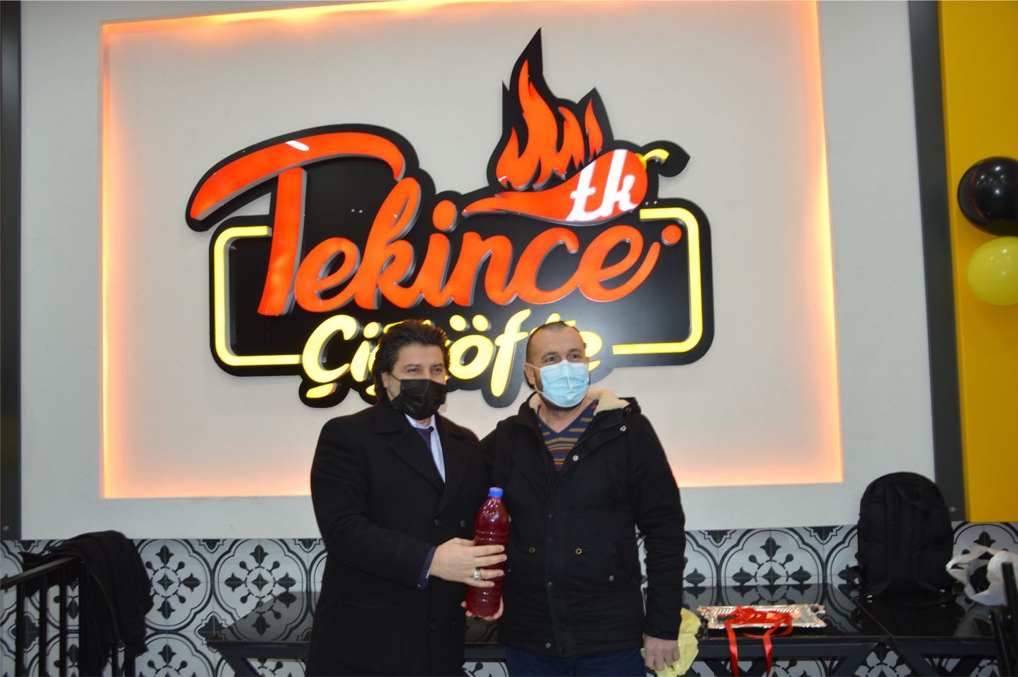 TEKİNCE ÇİĞ KÖFTE FARKLI LEZZETİYLE HİZMETE GİRDİ