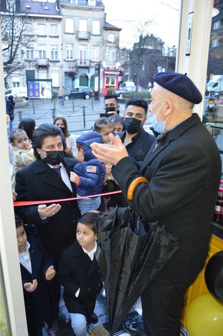 TEKİNCE ÇİĞ KÖFTE FARKLI LEZZETİYLE HİZMETE GİRDİ