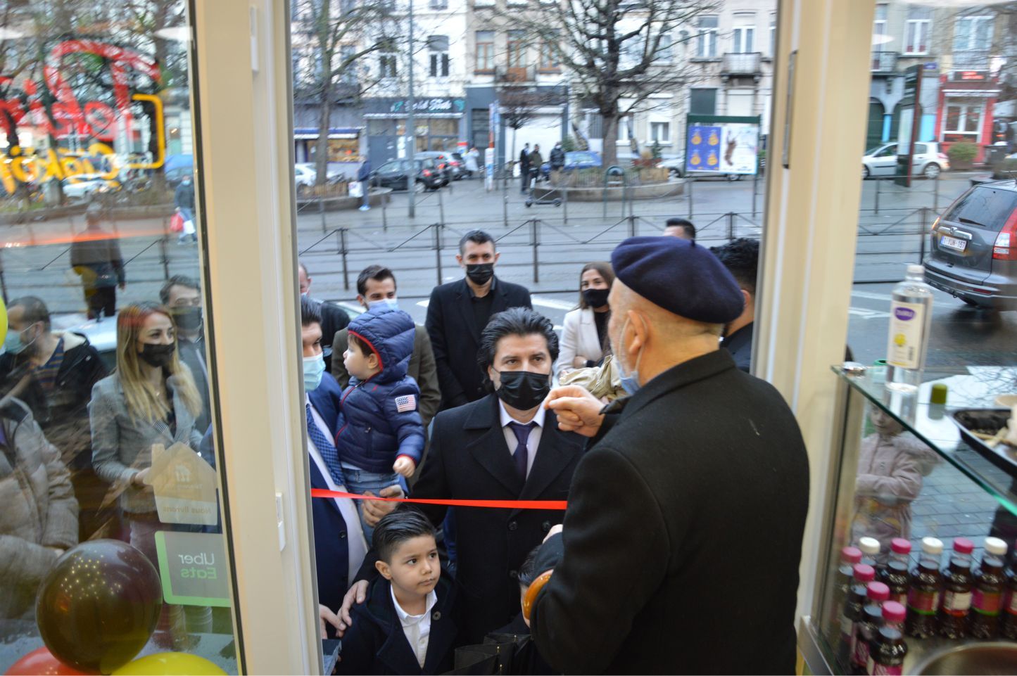 TEKİNCE ÇİĞ KÖFTE FARKLI LEZZETİYLE HİZMETE GİRDİ